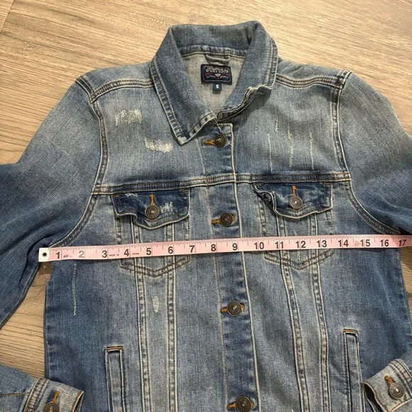 Just USA Women’s Sz S Denim Jacket Distressed Classic Stretch - Picture 9 of 10